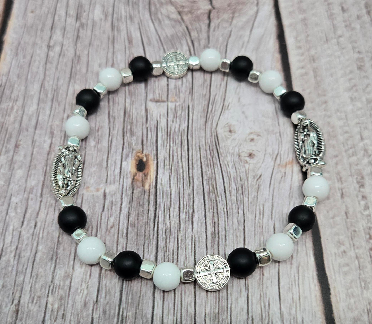 Bracelets - Item 4012