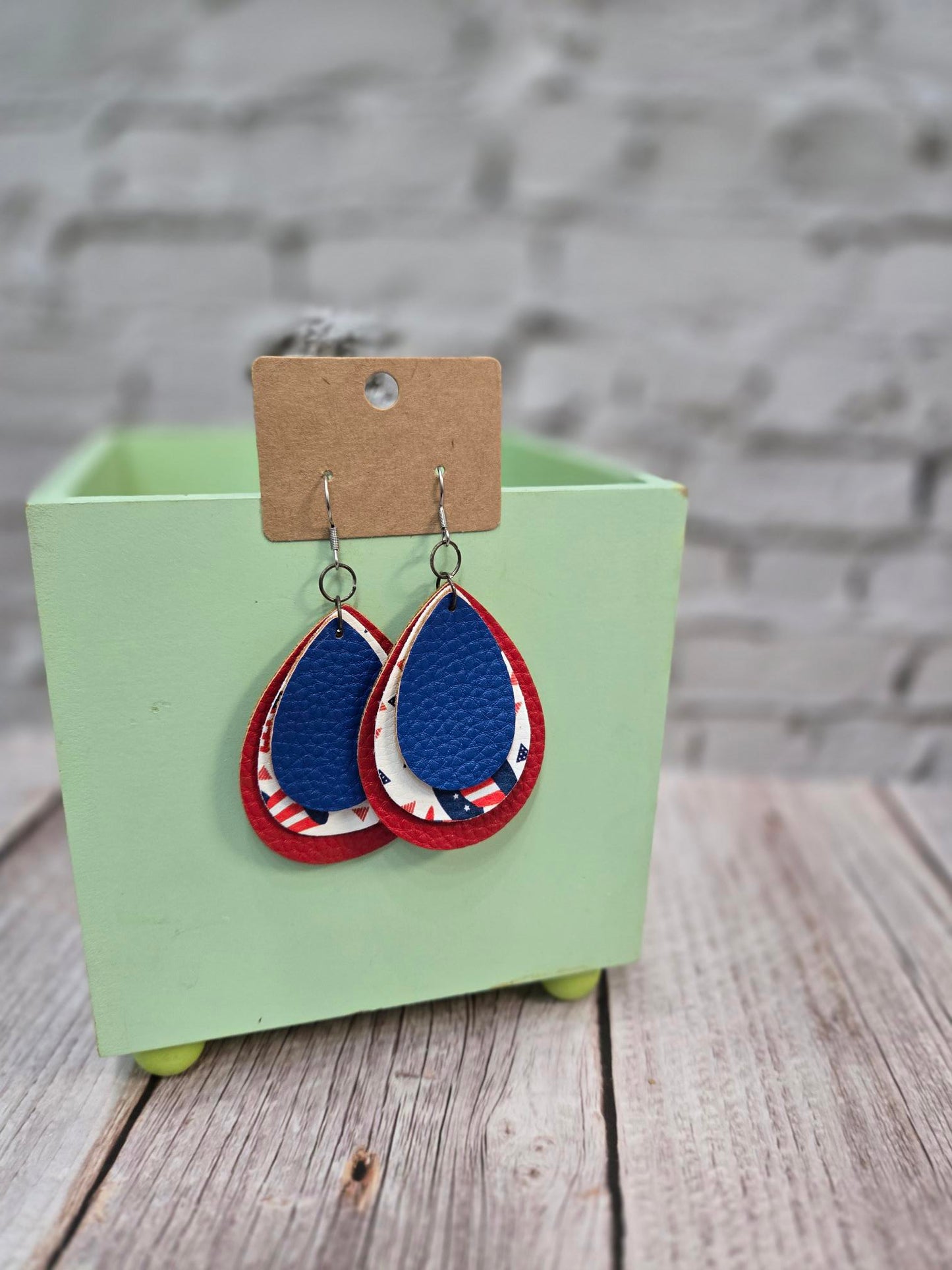 Earrings - Item 6057