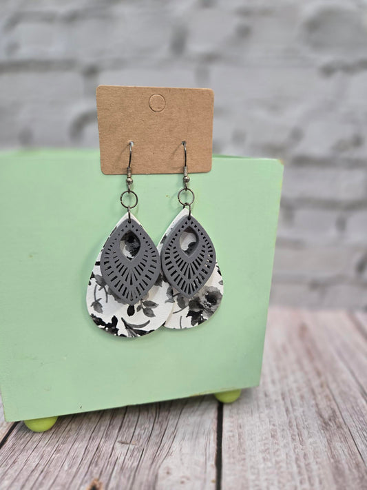 Earrings - Item 6010