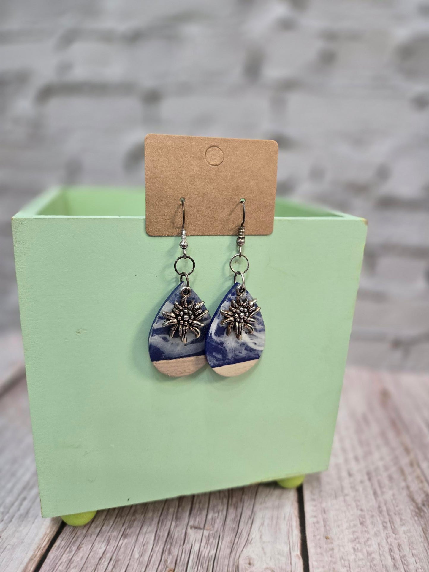 Earrings - Item 6075